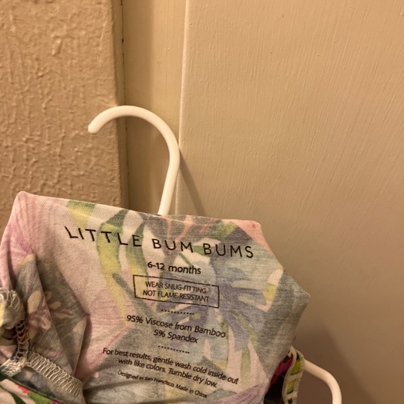 Little bum bums onesie style dress! 6-12 - Picture 3 of 3